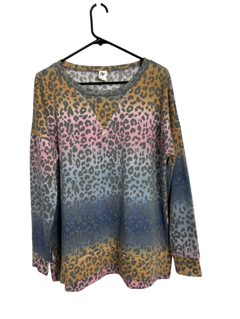 Sew In Love Sweatshirt Medium Long Sleeve Pullover Leopard Animal Print Cozy Y2K